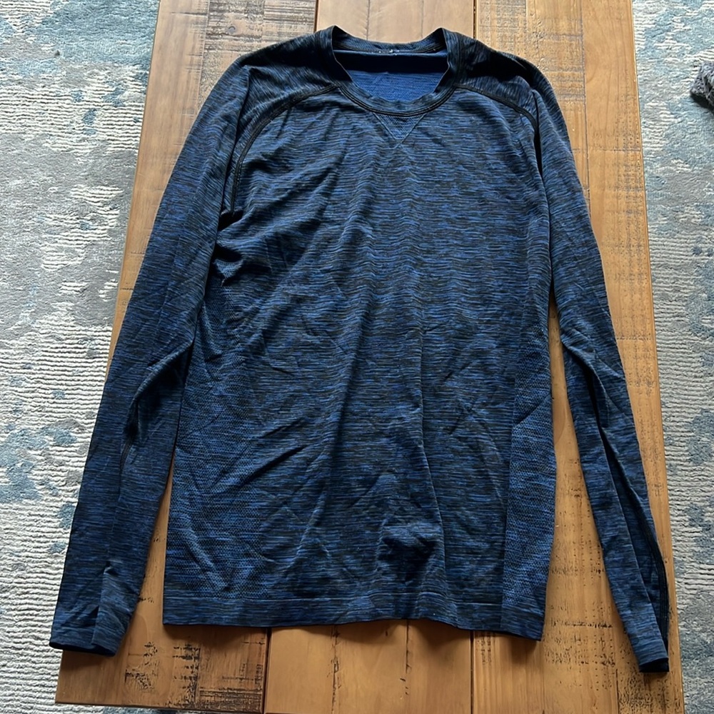 Lululemon Men’s Long Sleeve Shirt